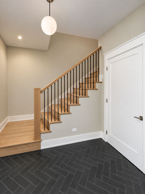 Finished front entry hall at 4419 N. Spaulding